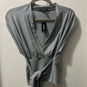 Express silver top w tie